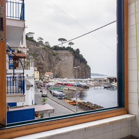 Casa Mariarosa - Seaside Apartment With Balcony ピアーノ・ディ・ソッレント エクステリア 写真